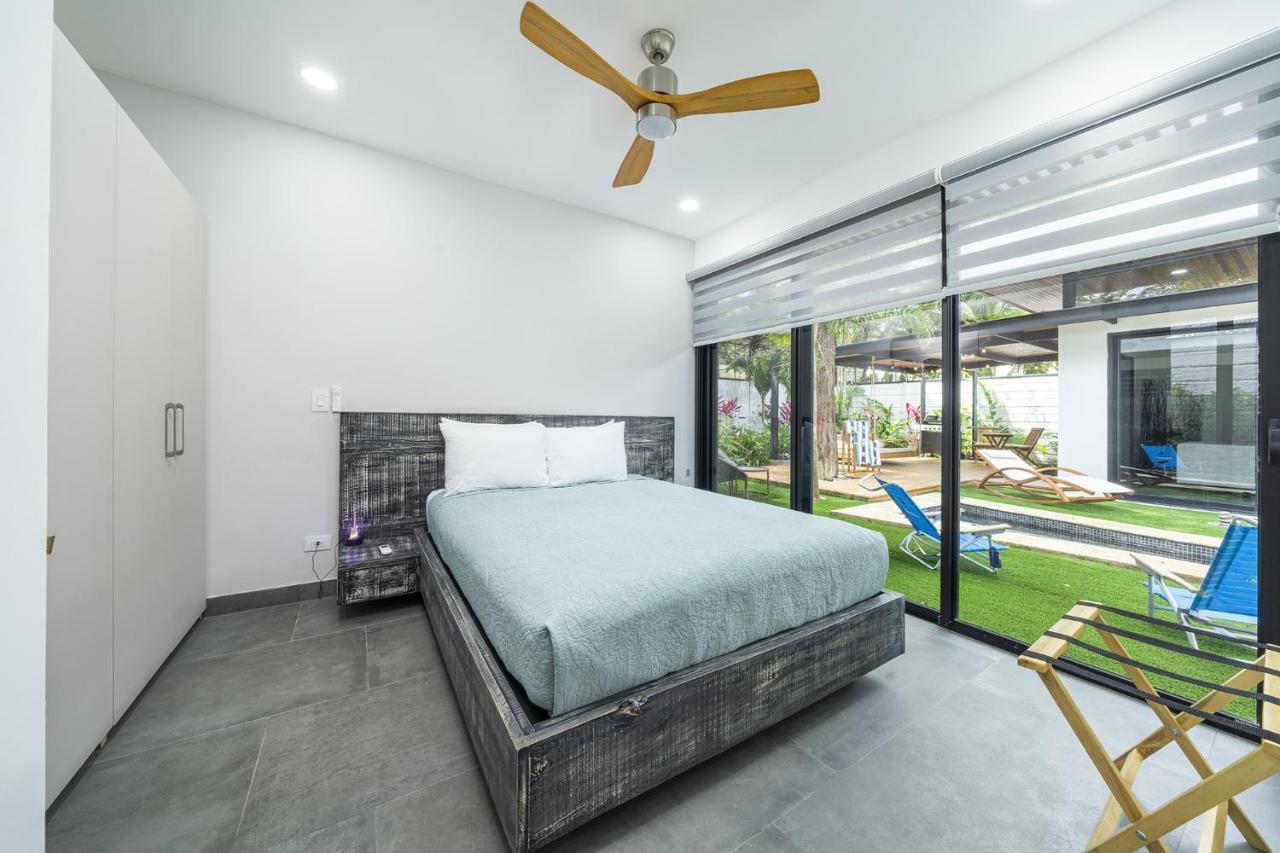 Вилла Playa Potrero - New Modern House, Pool In Guitar Shape - Casa Guitarra Экстерьер фото