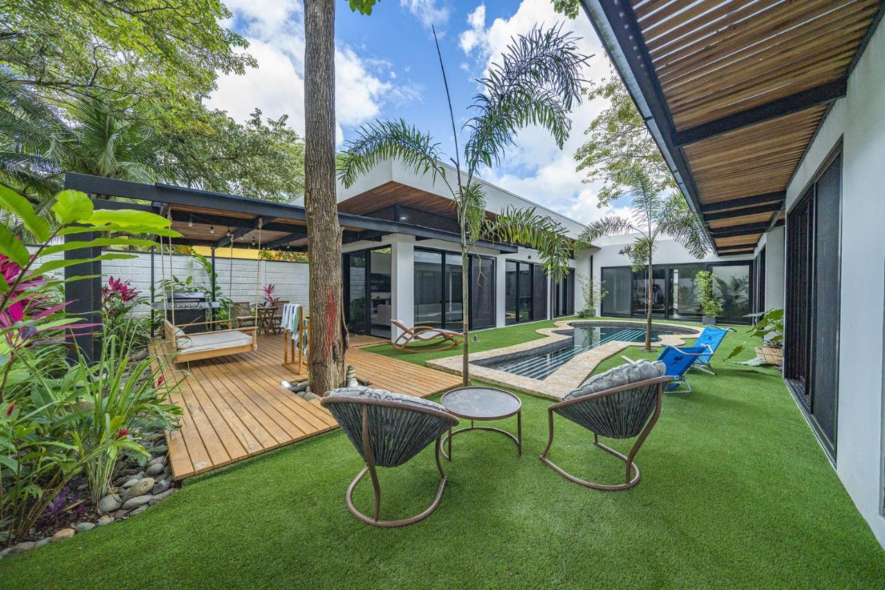 Вилла Playa Potrero - New Modern House, Pool In Guitar Shape - Casa Guitarra Экстерьер фото