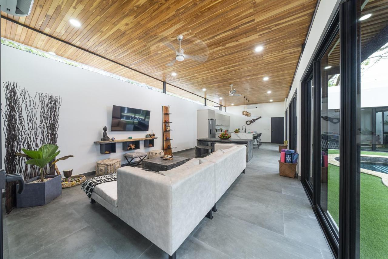 Вилла Playa Potrero - New Modern House, Pool In Guitar Shape - Casa Guitarra Экстерьер фото